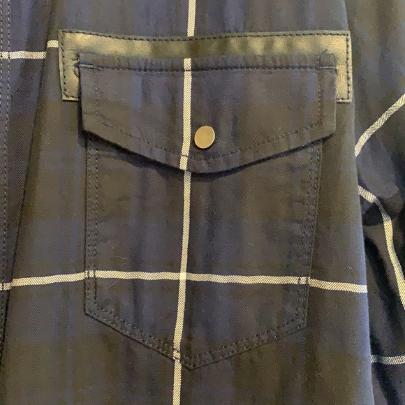 Men’s Shirt - Picture 2 of 5